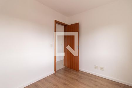 Quarto 2 de apartamento para alugar com 3 quartos, 75m² em Partenon, Porto Alegre