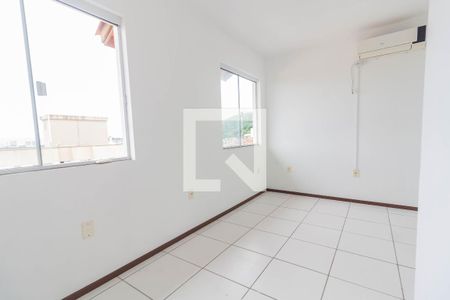 Quarto 2 de casa de condomínio para alugar com 2 quartos, 73m² em Ipiranga, São José