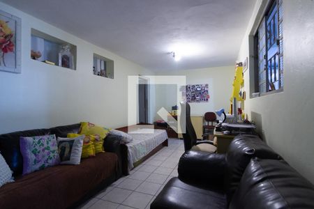 Sala de casa à venda com 2 quartos, 200m² em Parque Jambeiro, Campinas
