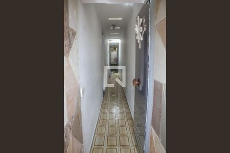 Casa para alugar com 160m², 3 quartos e 5 vagas Casa para alugar com 160m², 3 quartos e 5 vagasCorredor