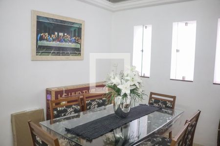 Casa para alugar com 160m², 3 quartos e 5 vagas Casa para alugar com 160m², 3 quartos e 5 vagasSala de Jantar