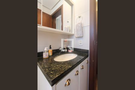 Banheiro suite de apartamento para alugar com 1 quarto, 45m² em Auxiliadora, Porto Alegre