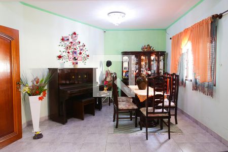 Sala de casa à venda com 7 quartos, 850m² em Santa Maria, Santo André
