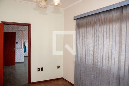 Sala de casa à venda com 3 quartos, 140m² em Novo Taquaral, Campinas