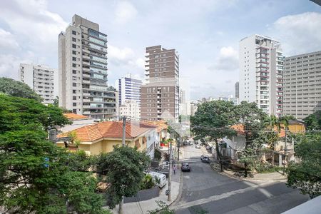 Sala - Varanda Vista de apartamento para alugar com 2 quartos, 69m² em Sumaré, São Paulo