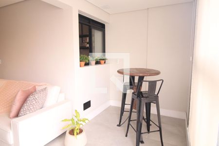 Sala de apartamento à venda com 2 quartos, 55m² em Vila Ester (zona Norte), São Paulo