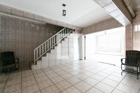Casa à venda com 250m², 6 quartos e 4 vagas Casa à venda com 250m², 6 quartos e 4 vagasÁrea Externa