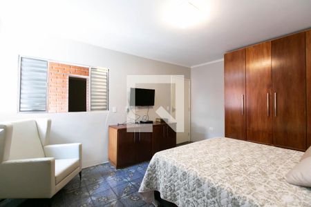 Casa à venda com 250m², 6 quartos e 4 vagas Casa à venda com 250m², 6 quartos e 4 vagasSuite