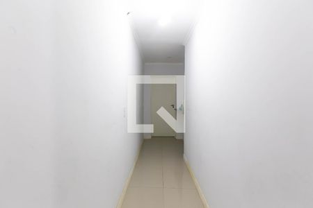 Casa à venda com 250m², 6 quartos e 4 vagas Casa à venda com 250m², 6 quartos e 4 vagasCorredor