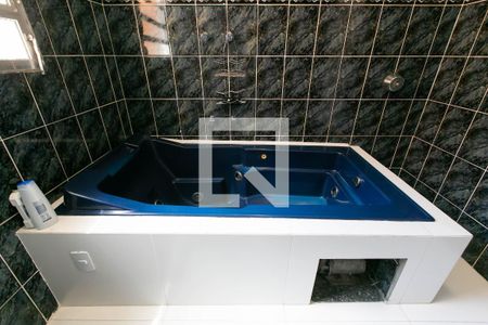 Casa à venda com 250m², 6 quartos e 4 vagas Casa à venda com 250m², 6 quartos e 4 vagasDetalhe banheiro