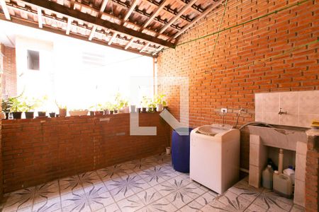 Casa à venda com 250m², 6 quartos e 4 vagas Casa à venda com 250m², 6 quartos e 4 vagasÁrea de Serviço