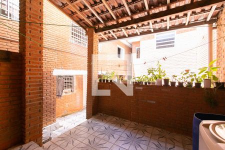 Casa à venda com 250m², 6 quartos e 4 vagas Casa à venda com 250m², 6 quartos e 4 vagasÁrea de Serviço