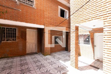 Casa à venda com 250m², 6 quartos e 4 vagas Casa à venda com 250m², 6 quartos e 4 vagasQuintal