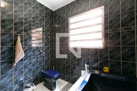 Casa à venda com 250m², 6 quartos e 4 vagas Casa à venda com 250m², 6 quartos e 4 vagasBanheiro - Suite