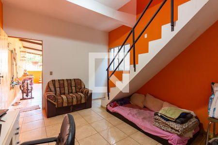 Sala de casa à venda com 4 quartos, 172m² em Santa Maria, Osasco