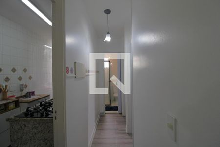 Corredor de apartamento à venda com 2 quartos, 45m² em Vila Arriete, São Paulo