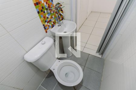 Banheiro de apartamento para alugar com 1 quarto, 50m² em Barra Funda, São Paulo