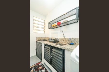 Cozinha de apartamento para alugar com 1 quarto, 45m² em Bom Fim, Porto Alegre