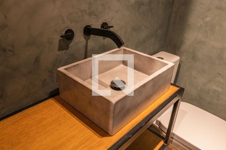 Detalhe do Lavabo de apartamento à venda com 2 quartos, 69m² em Alphaville Empresarial, Barueri