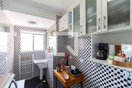 Apartamento para alugar com 49m², 2 quartos e sem vaga Apartamento para alugar com 49m², 2 quartos e sem vagaCozinha e área de serviço