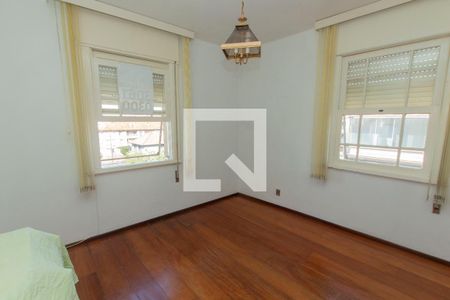 Sala 2/Quarto 3 de apartamento para alugar com 2 quartos, 72m² em Navegantes, Porto Alegre