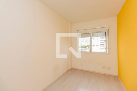 Apartamento à venda com 2 quartos, 69m² em Passo da Areia, Porto Alegre