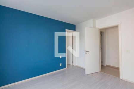 Apartamento à venda com 2 quartos, 69m² em Passo da Areia, Porto Alegre