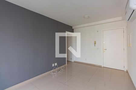 Apartamento à venda com 2 quartos, 69m² em Passo da Areia, Porto Alegre