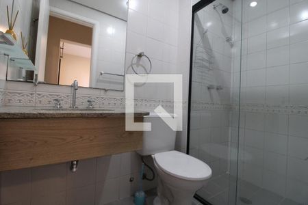 Banheiro de apartamento para alugar com 1 quarto, 42m² em Santo Amaro, São Paulo