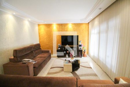Sala de casa à venda com 4 quartos, 200m² em Jardim Santo Elias, São Paulo