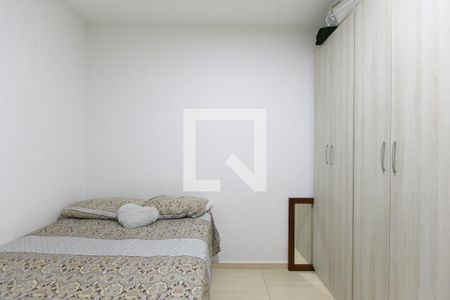 Quarto 1  de casa de condomínio à venda com 2 quartos, 42m² em Jardim Limoeiro, São Paulo