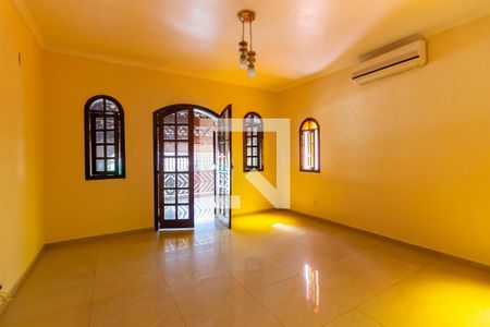 Suíte 1 de casa à venda com 2 quartos, 234m² em Vila Yara, Osasco