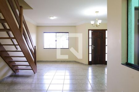 Sala de casa para alugar com 3 quartos, 198m² em Bangú, Santo André