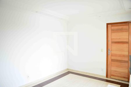 Sala de apartamento para alugar com 2 quartos, 44m² em Jardim Ísis, Cotia