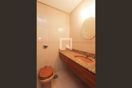 Apartamento para alugar com 183m², 3 quartos e 2 vagas Apartamento para alugar com 183m², 3 quartos e 2 vagasBANHEIRO SOCIAL