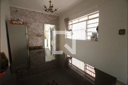 Sala de casa à venda com 2 quartos, 200m² em Cambuci, São Paulo