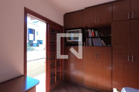 Casa de condomínio para alugar com 395m², 4 quartos e 6 vagas Casa de condomínio para alugar com 395m², 4 quartos e 6 vagasQuarto 2