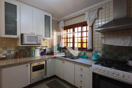 Casa de condomínio para alugar com 395m², 4 quartos e 6 vagas Casa de condomínio para alugar com 395m², 4 quartos e 6 vagasCozinha