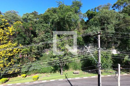 Casa de condomínio para alugar com 395m², 4 quartos e 6 vagas Casa de condomínio para alugar com 395m², 4 quartos e 6 vagasVista da Varanda da Suíte 1