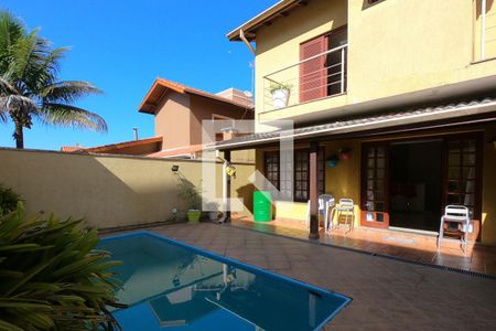 Casa de condomínio para alugar com 395m², 4 quartos e 6 vagas Casa de condomínio para alugar com 395m², 4 quartos e 6 vagasQuintal /Piscina