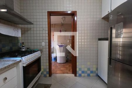Casa de condomínio para alugar com 395m², 4 quartos e 6 vagas Casa de condomínio para alugar com 395m², 4 quartos e 6 vagasCozinha