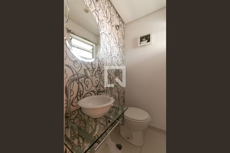 Banheiro da Suíte de apartamento para alugar com 3 quartos, 65m² em Vila Alexandria, São Paulo