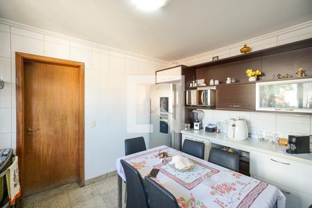 Apartamento à venda com 188m², 4 quartos e 3 vagas Apartamento à venda com 188m², 4 quartos e 3 vagasCozinha