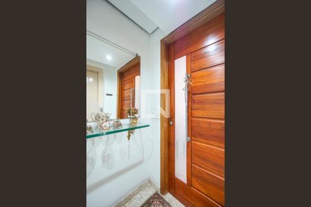 Apartamento à venda com 188m², 4 quartos e 3 vagas Apartamento à venda com 188m², 4 quartos e 3 vagasHall do elvador