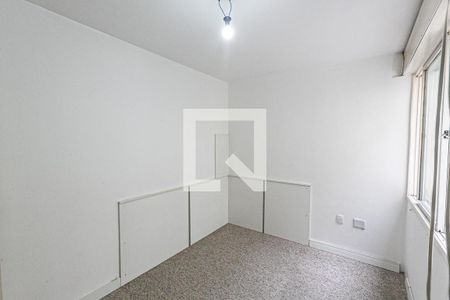 Quarto 1 de apartamento à venda com 2 quartos, 65m² em Medianeira, Porto Alegre