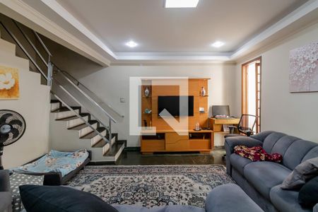 Sala  de casa à venda com 3 quartos, 160m² em Cambuci, São Paulo