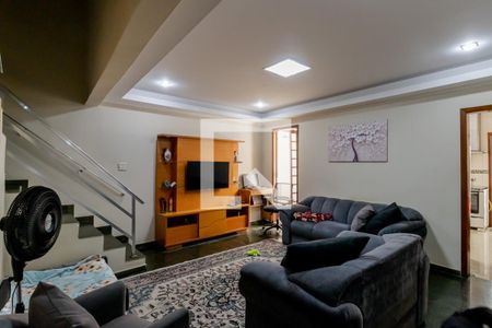 Sala  de casa à venda com 3 quartos, 160m² em Cambuci, São Paulo