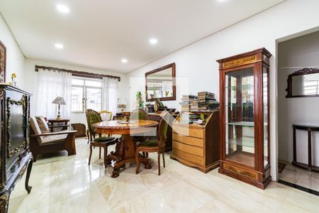 Sala de casa à venda com 2 quartos, 277m² em Vila Campestre, São Paulo