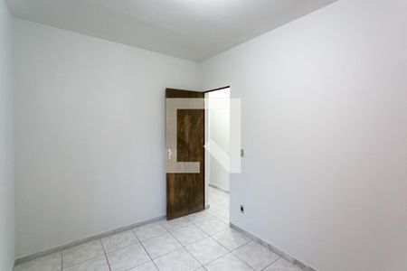 Quarto 2 de apartamento para alugar com 3 quartos, 60m² em Santa Efigênia, Belo Horizonte