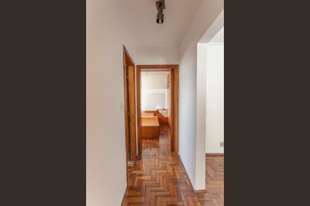 Corredor de apartamento à venda com 2 quartos, 60m² em Perdizes, São Paulo